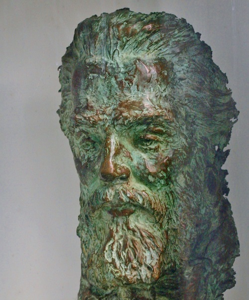 bust of melville